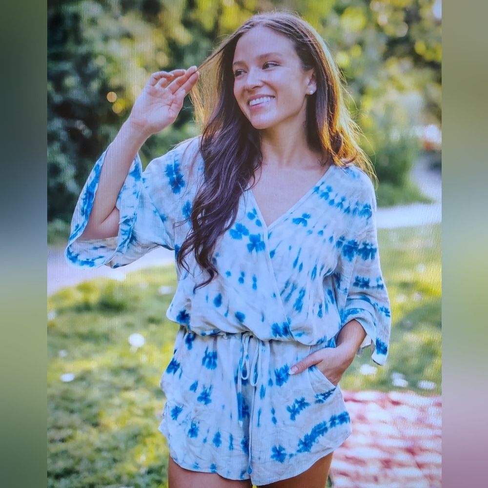 RIVER + SKY Tie-dyed 'Be Free Romper' In Hazy Grey with Bell Sleeves Womens Sz M